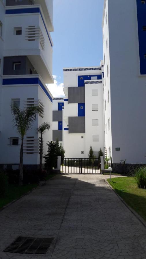Appart. Luxueux Avec Piscine, Cosy, Bien Situe Bouznika Exterior foto