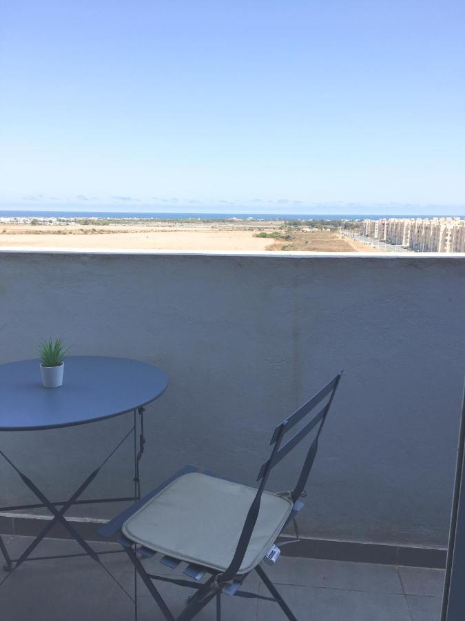 Appart. Luxueux Avec Piscine, Cosy, Bien Situe Bouznika Exterior foto
